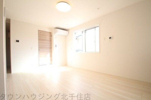 ルリアン西新井本町の物件内観写真